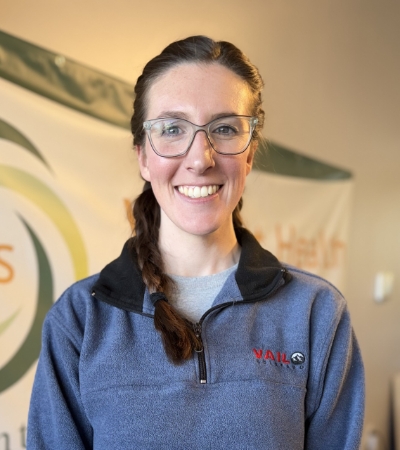 Valerie-Receptionist-therapy-works-vibrant-health-solutions-Lawrence-KS